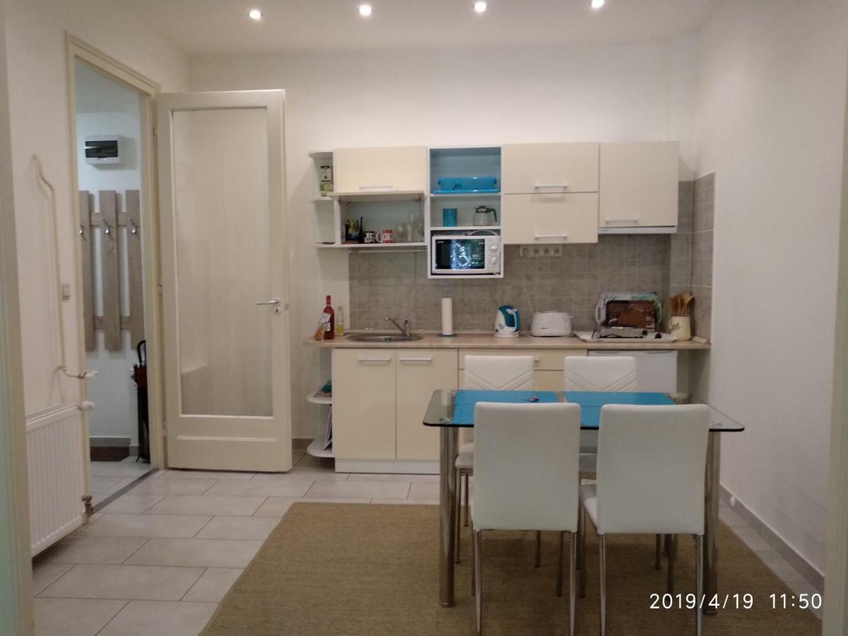 Lara Apartman Budapest Exterior foto
